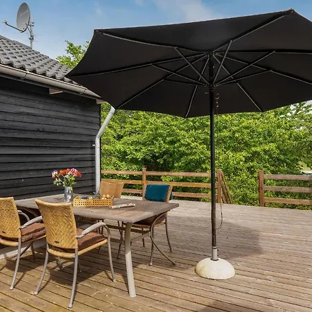 Nice Home In Ebeltoft With Kitchen *