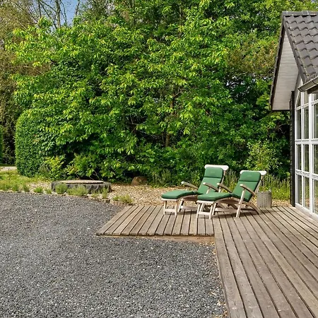 Nice Home In Ebeltoft With Kitchen *