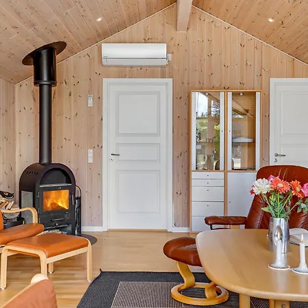 Nice Home In Ebeltoft With Kitchen Ebeltoft